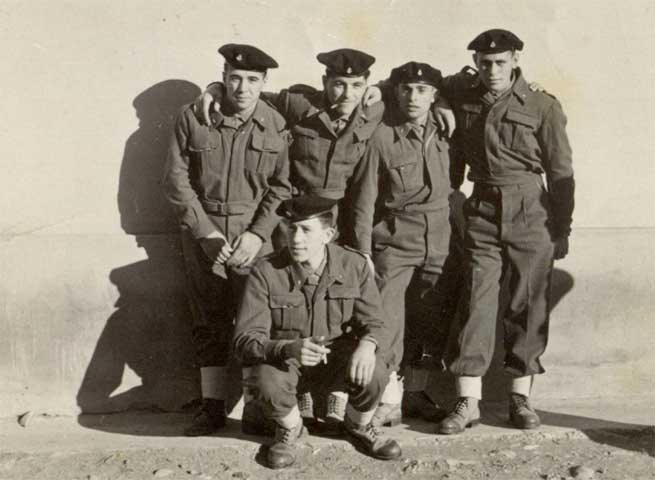 Con altri Marò (tutti chioggiotti) al CAR - Imperia, 1954