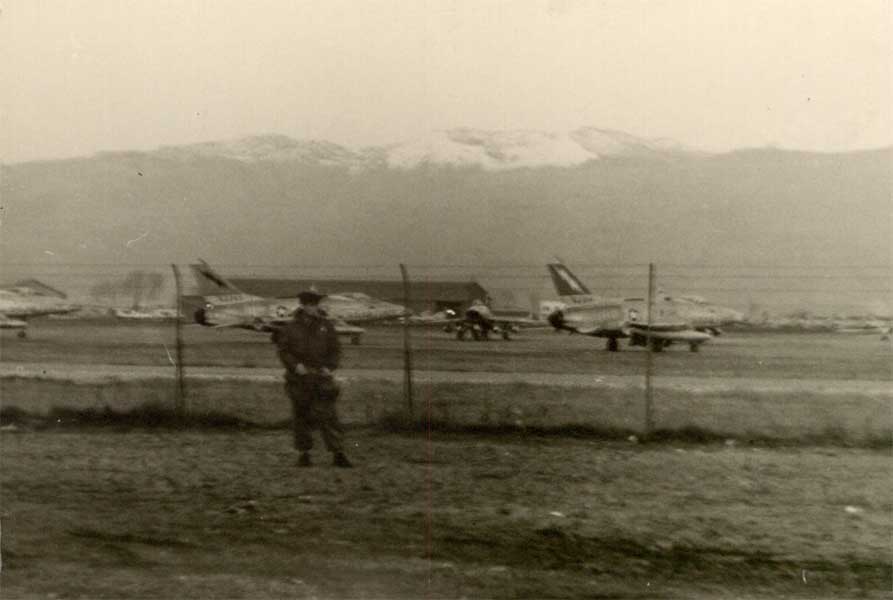 Guardia alla base aerea di Aviano, ottobre 1959