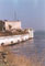 Torrione del forte di Sant'Andrea (sullo sfondo Punta Sabbioni)