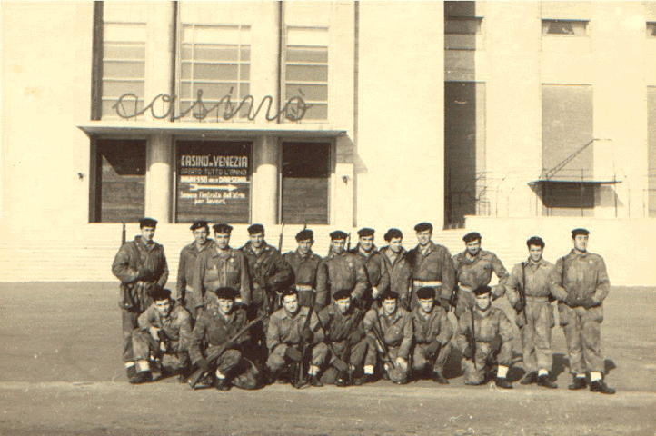 Alla fine dell'esercitazione - Lido, 1956