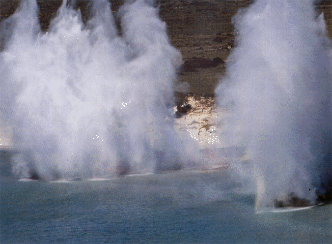 Demolizione ostacoli antisbarco a Capo Teulada - Zodiaco '94