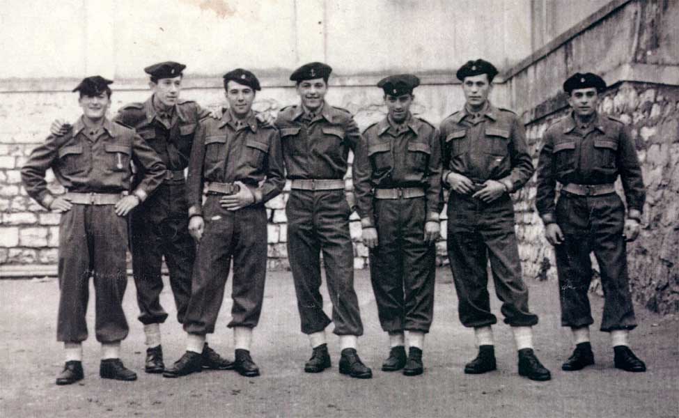 Con altri Marò al CAR - Imperia, 1954